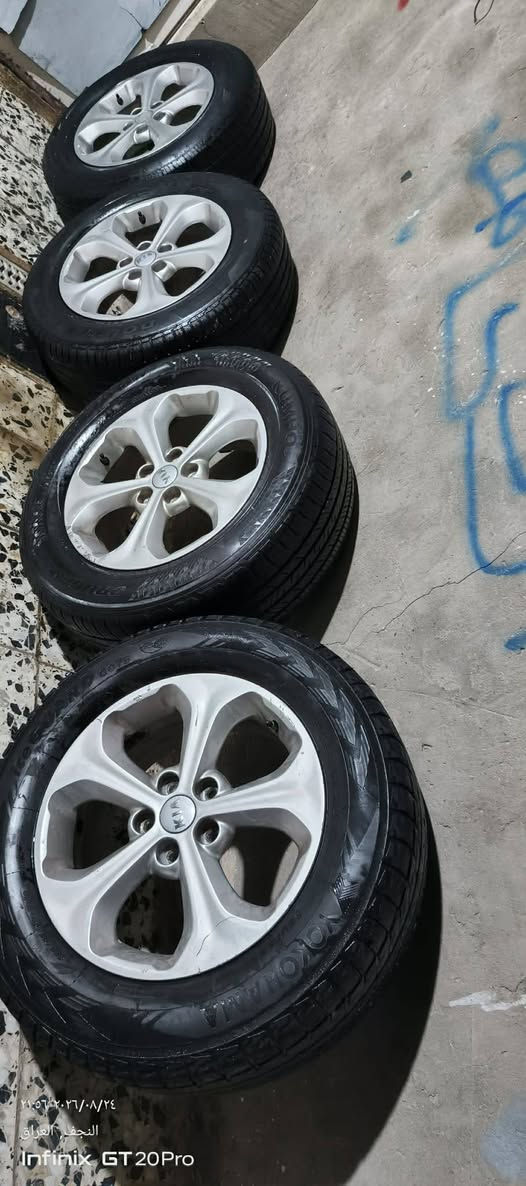 ويلات سورنتو خليجي جدد حجم 17 تخم تاير نضيف ويرهمن على اي سياره كوريه مكان نجف السعر 225 وبيهن مجال ***********

