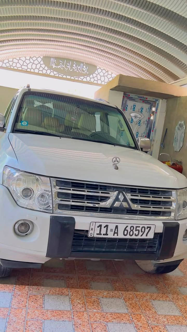 السلام عليكم
باجيرو حبتور موديل 2009 
ماشيه 240 الف 
مكفوله كفاله عامه عدى جاملغ امامي يمنه رش بدون ضربه اثر شخط 
السعر 125 
مكاني بغداد 
***********

