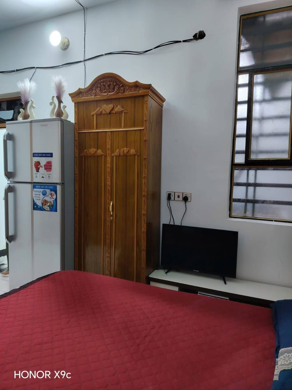 🏡دار للبيع🏡
المساحة: 50 متر

✅ #طابو_زراعي_سند_25_أقرار_محكمه

الموقع: النجف  مقابل ملحق قرية الغدير 

مواصفات البناء:غرف نوم /وصاله/ ومطبخ / صحيات
 
بناء مرتب (أساس + سقف كونكريت + طابوك)
أرضية بورسلين أبو الـ 60

الخدمات:#بعد_عن_سوق_100م
ماء كهرباء مدارس سوق تبليط مولد

للاستفسار والاتصال:
***********
