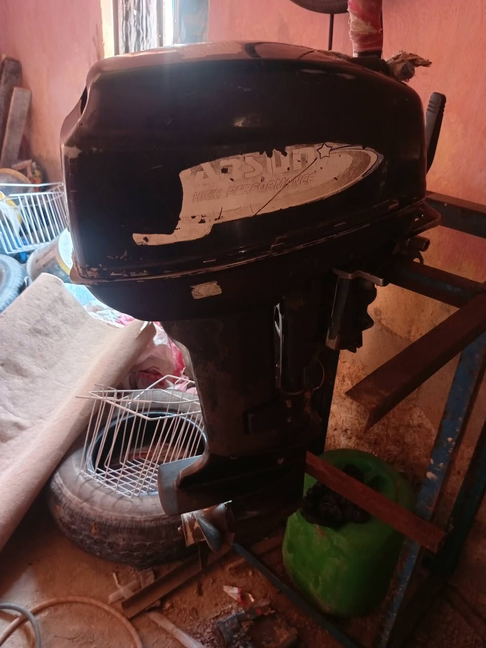 سلام عليكم مكينه البيع بيرسن 15 مكينه مفتوحه مبدل كازكيت كير ما مفتوح ذيل قصير مكينه حلوه نص جره تشتقل سعر 500 وبيه مجال قليل مكان البصره كرمت علي ***********
