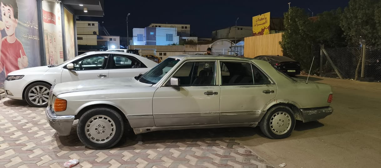 موديل 90
جاهزة كير ومحرك وكهربائيات 
ما اندل راعيها ابيع كوم حديد 
اكفل سرقة وعشائر 
19 ورقة مجال بسيط 
عنوان نجف مكلف بالنشىر بس اتصال 
***********
