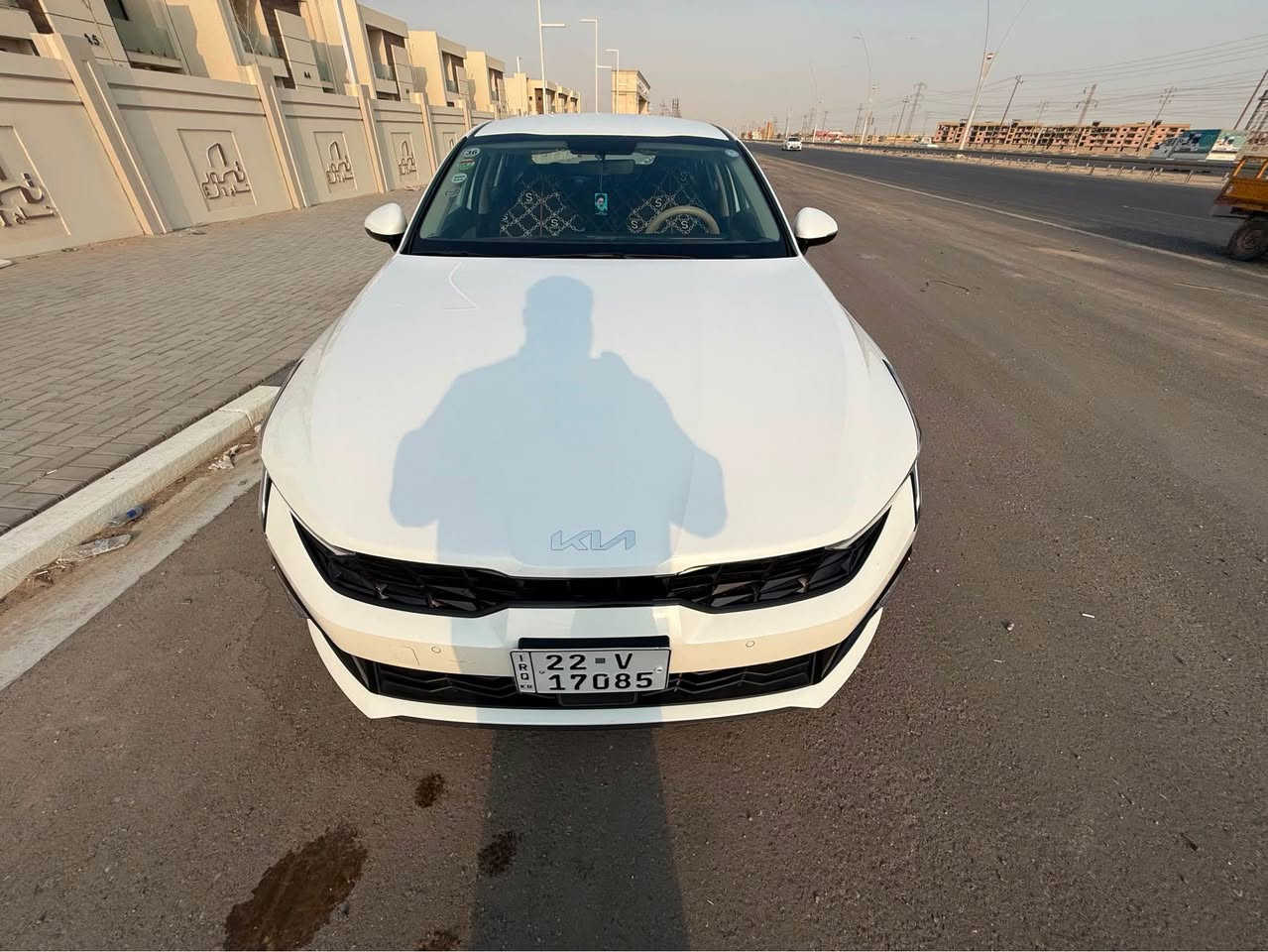 السلام عليكم 
كيا k5خليجي موديل26 كفاله عامه من زلغ بعدهي بضمان شركه 
محرك 2500 موصفات كامره وحساس امامي خلفي جاهزه من كلشي 
ماشيه24الف مكاني البصرة تنومه رقم ***********
السعر 225$ وبيه مجال البصرة, العراق
