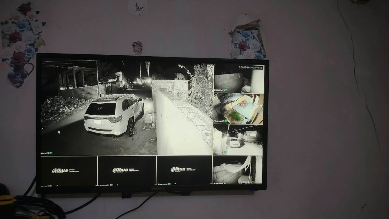 ٥ كامرات • ٢ ميگاپكسل • ربط بالموبايل