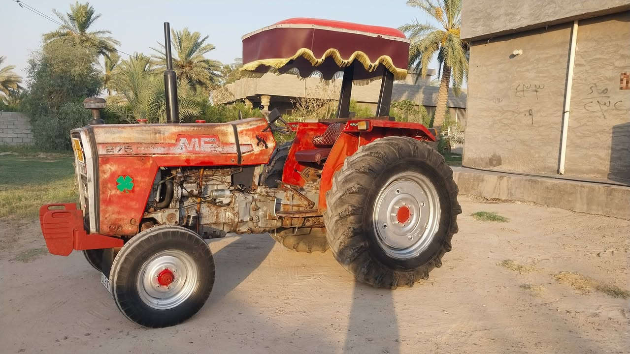 سلام عليكم مكينه فوركسن حجم ٢٧٥ موديل ٨١ مكفوله كفالة عامه على وضع شركه محرك كير اكسن هودرليك كله شرط 
كهربائيات كلها شقاله باور دنفص ابو نجمه مكينه جاهزة مجهزه مال جناي هاذا رقم هاتف وشراي يدلل. ***********
