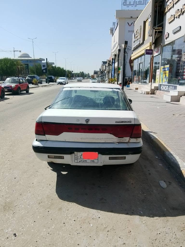 السلام عليكم يتوفر دايو اسبرو مسكر موديل 96 رقم بغداد موازي السنويه منتهيه ب 2022 راعيه رايد شرط مداور ثاني يوم 
السيارة شغاله ونضيفه كير عادي اخذ بيه اتراي وين مايعجبك عوزه فقط لاستيك ولف لان بيه دخانه زرقه فقط اثناء التشغيل الحداديه 70 %  تبريده شغال ثلج
 البراحه صار بيه ليك بالراديتر الخارجي اثر احتكاك موجود مقطع فيديو من ضمن الصور وعليه غرامه 200 ألف وبعض الملاحظات البسيطه نازل من سعره 4 ورقات مال الغرامه و الملاحظات البيه 
سعره النهائي بعد الخصم ب 20
قبل لاتتصل اقره المنشور والشراي بي خير ويدلل
*********** مكاني نجف النجف, العراق
