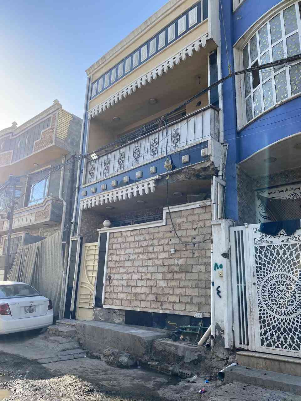 دار لليجار 3طابق بيت جديد وقريب على الشارع العام 3غرف نوم سويتات  منطقت الملالي قرب سيطره الزنجيل  *********** واتساب
