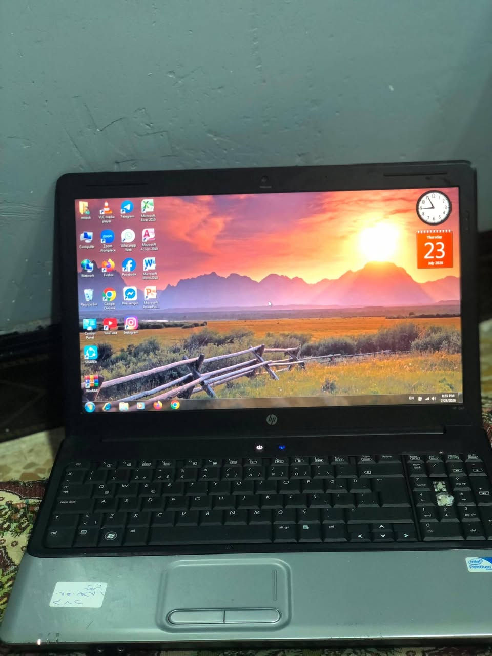 السلام عليكم للبيع مستعجل
لابتوب hp للبيع
لدراسة وتصفح يفيد على دراسة فول

ذاكرة 500

   لابتوبhp نضيف ه شغال شرط   هسه يشتغل على كهرباء فقط تبديل بطاريه يرادلو بطاريه 

للاستفسار عن 
***********
***********

السعر 90
عنوان موصل جانب ايمن
