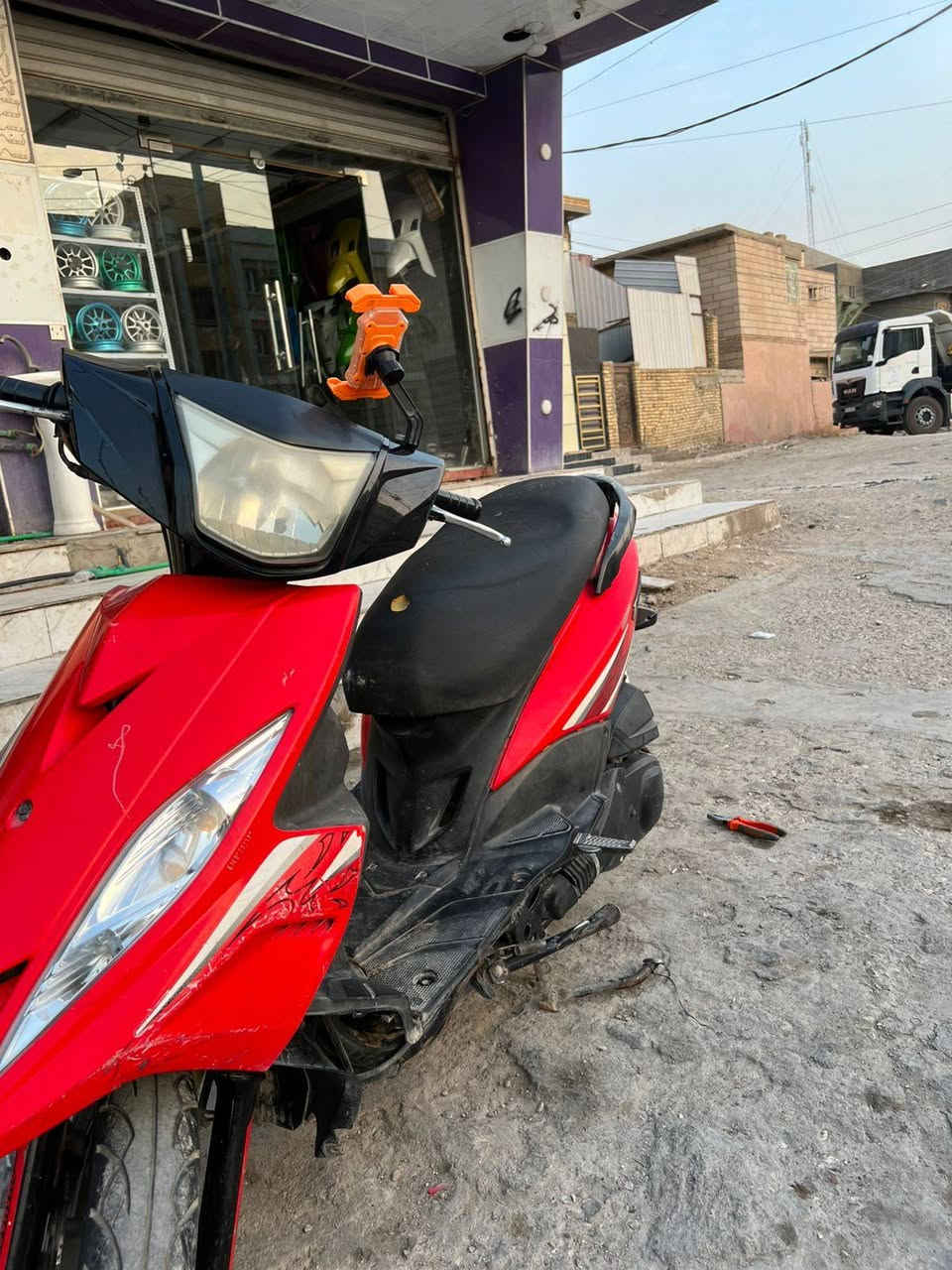 دراجه جي تي ار خير من الله نازل نضيفه كهربائيات كله شغاله دراجه مفتوحه على مصلح مضبوط سعر 600وبيه مجال قليل ***********
