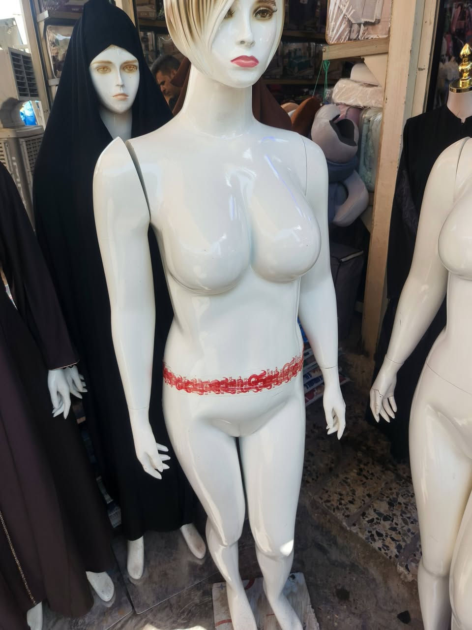 سلام عليكم ملايكانات  لبيع جديات نضفه ٩٠٪ توصل واتساب ***********
