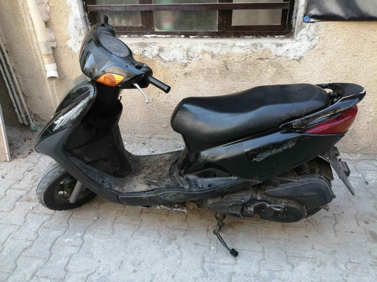 بريز كابريتر دراجه كله ختم واحد كفرات وسوادات كله مختومه كلشي شغال سلف وهندر  نقصه بي عداد السرعه والباقي كله شغال شلعه معدل خير من الله المكان الحريه السعر 450 وبيه مجال قليل الاتصال ***********
