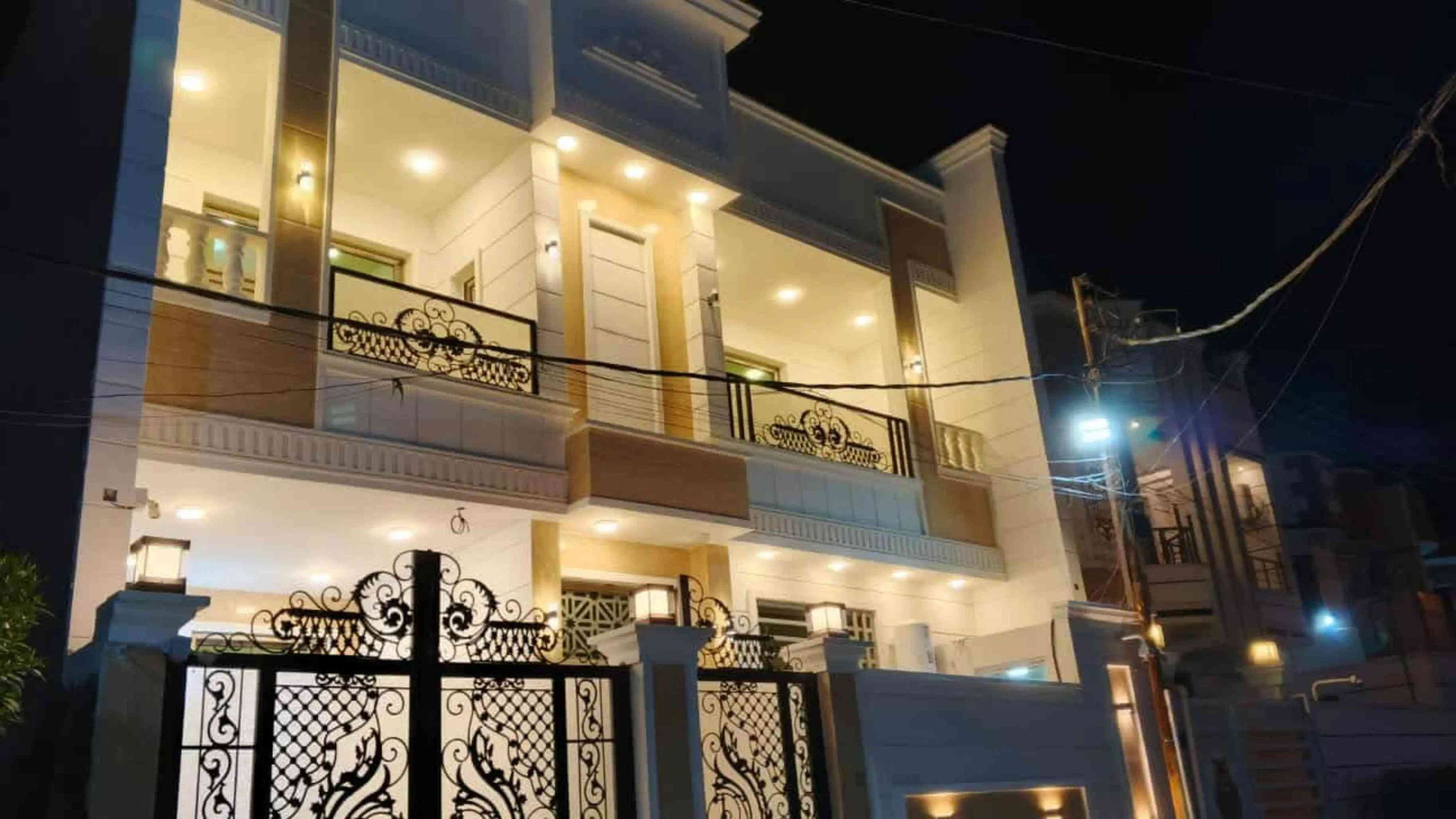 #creatorsearchinsights  بسم الله وعلى بركة الله  بيت للبيع الرمادي  التأميم - الدواجن  قرب جامع الحسن البصري  مدرسة الشفق  طابقين - ملك صرف  مساحة 200 متر  مجاور ركن  5 غرف نوم مطبخ كبير بناء طابوق احمر  سنه البناء 2024 عرض الشارعين 10-15 متر  لطلب السعر أترك تعليق ✒️  للمعاينة والاتفاق 👇 واتساب فقط خاص بالصفحات على السوشيال ميديا  👇 *********** اتصال مباشر او واتساب الخاص بالمكتب لاستقبال العروض  ***********  #عقارات  #عقارات_الرمادي  #المعمار_للعقار #عقارات_تاج 

