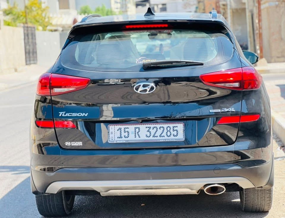 سلام عليكم
توسان  2020 وارد امريكي 
فول مواصفات  فول 1/1 vip
٣ وضعيات قياده 
بصمه 
بانوراما 
دشيول صاج ملكي 
شاشه كار بلي 
تحكم ستيرن جهتين
كشن جلد كهرباء 
لدات
رادار 
قيادة ذاتيه 
رادار بلمري 
4ويل/4X4
شاحن واير ليس
تدفئه تبريد قطعتين 
مكينه 2400 L
گير ومكينه مكفول 
السياره ماشيه 118 KM
رقم/أنبار
سنوية جديدة 
ضررها(بنيد فقط ) 
وبيها بارد( شبر بلجنطه)
السعر/158
 مكان السياره /الانبار /رمادي شارع /عمر
باسمي /تحويل ثاني يوم

للاتصال/***********
