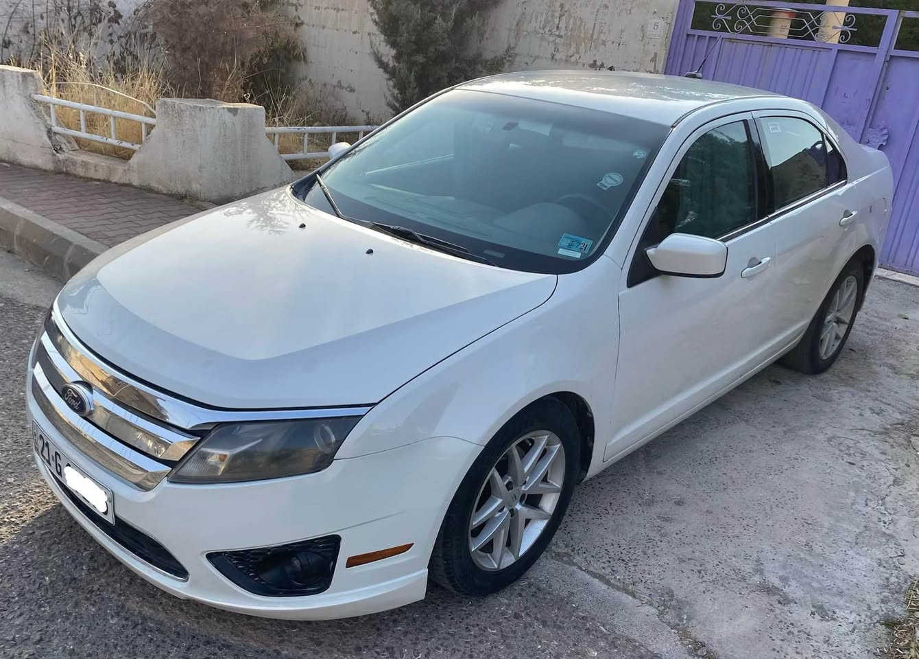 Ford fusion 
مواسەفات SE ٢٠١٠
بێ بۆیاخ  ،  ناوزەرد
گێر ئۆتۆماتیک
چوار جام کارەبا
حاسەی بەگ 
سیستەمی سەوتی SYNC 
مەکینە ٢.٥ چوار پستۆن (مەرغوب)
هەموو گیانی بەشەرت 
چوار تایەی تازە کامل سێرڤس کراوە
تەبرید سارد و گەرم 
سعری ٩٥ $ گەڵاو معامەلە
***********
***********
———————————————————————— السليمانية, العراق
