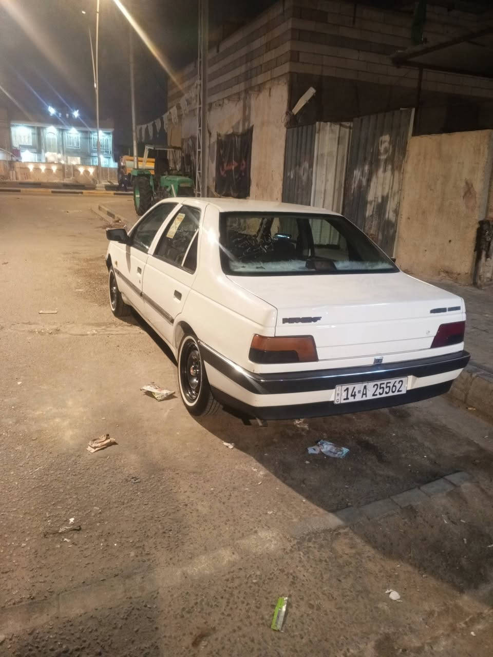 بيجو 405 • ٢٠١٢ • تايرات جدد
