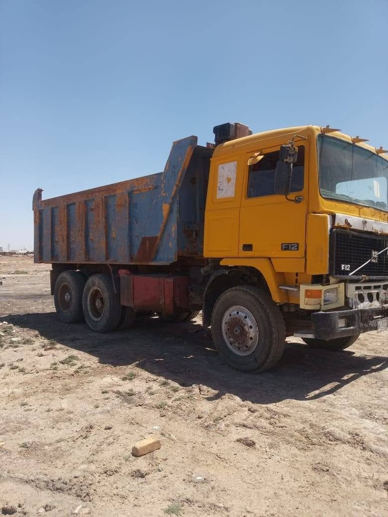 السلام عليكم فولفو للبيع اف 12 جير 4 × 4 تخوم تاير مكينه 21 سنويه باسمنا شاص مكفول بودي قلاب
***********  0780489333

