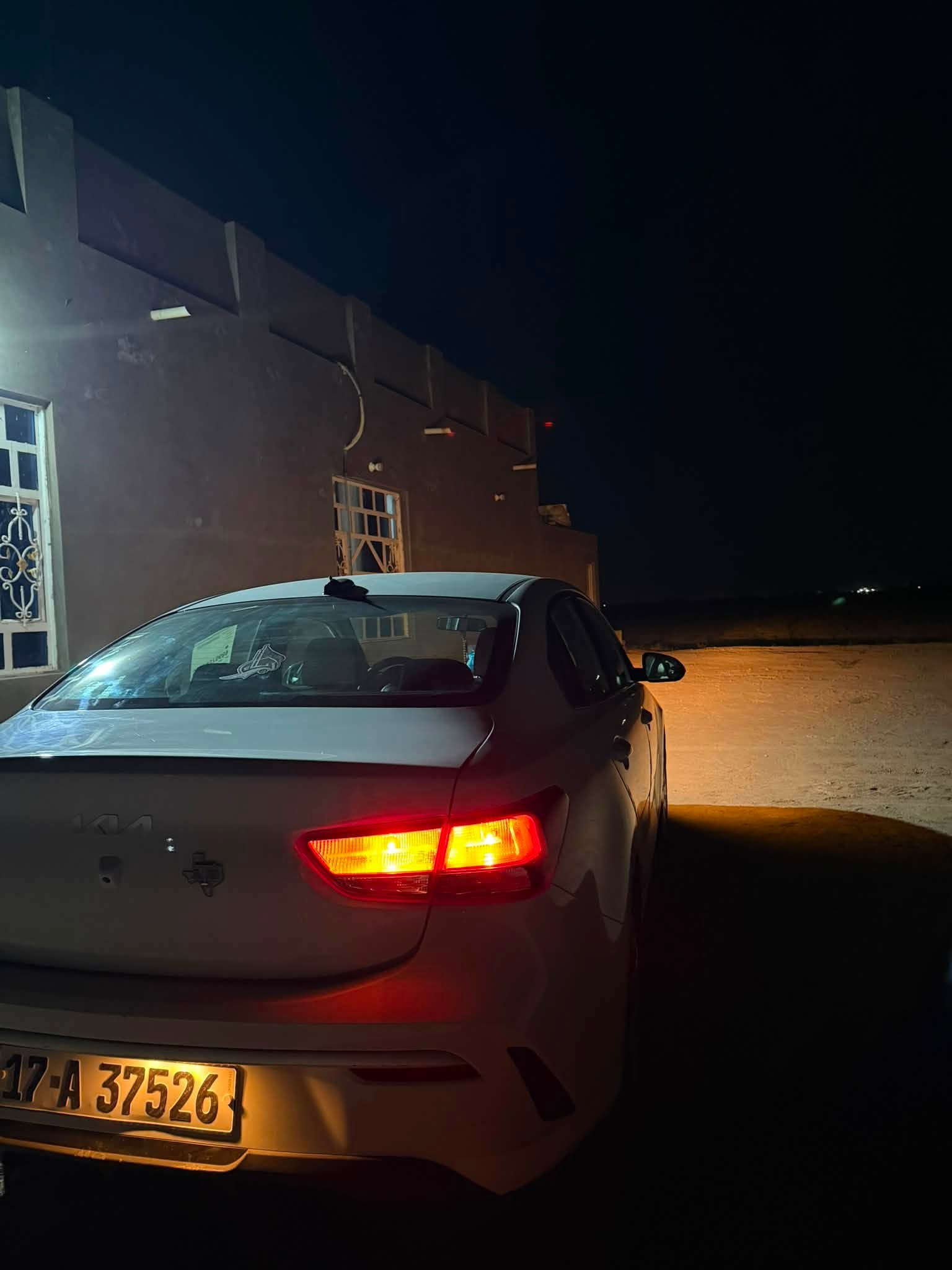للبيع كيا ريو موديل 2023 وارد أمريكي حادث جاملغ مبدل ونص من البنيد  ماشيه 68 معوقين تريد وكاله جاهز بأي وقت رقم مثنى الجديد السياره جاهزه مال جناي تخم تاير ستوني شاده مكاني الديوانيه السدير السعر 107 وبيها مجال رقم الهاتف ***********
