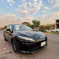 بي واي دي سيل 5 لون اسود ملكي داخل ابيض السياره فول ويل كب كروم بلادي ...