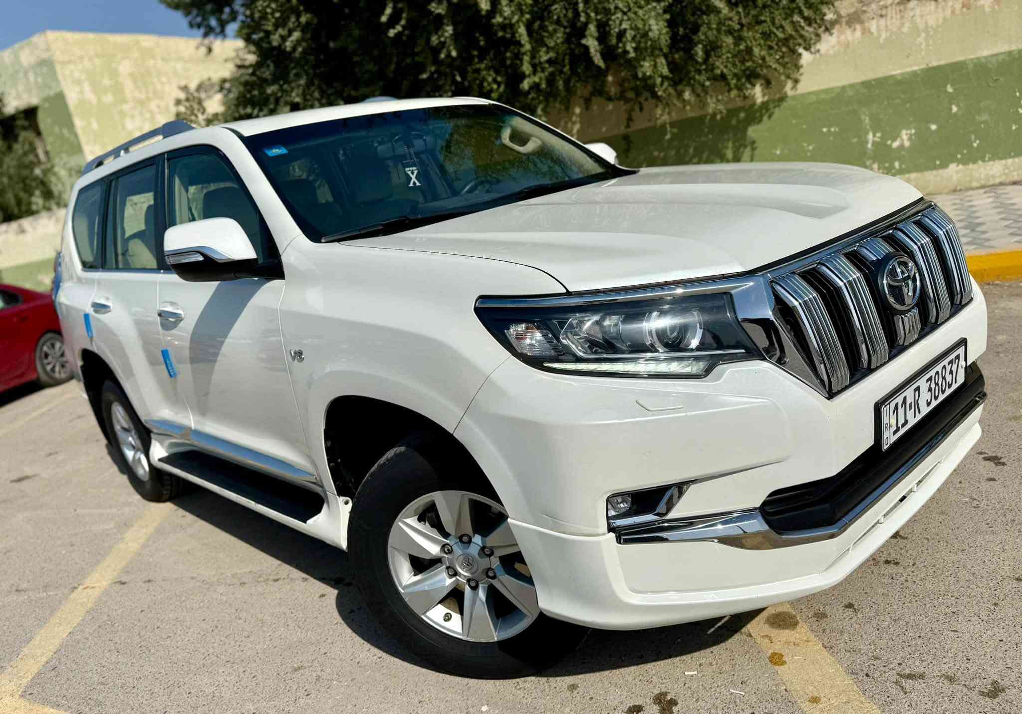السلام عليكم
برادو موديل 2020
مواصفات TXS
كشنات جلد 
كشن كهرباء زراكات لايت تخم تاير جديد 
سونار ويه الصور موجود 
بيها باب السكن بسونار ديطلع مفتوح تعيار  بدون ضربه او صبغ 
سياره كفاله 
سعر ب370 
هــ

‭***********‬
