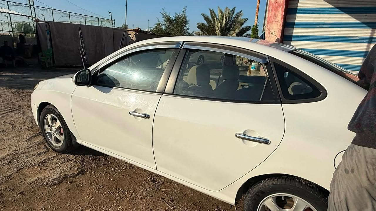 النترا ٢٠١١ 
دكشن عالي
تبريد مكينة كير بحالة ممتازة
شبر صبغ+ يوجد بارد بأحد البيبان
حدادية ٨٠٪؜
رقم اربيل 
السعر ١٠٢ 
للاستفسار ***********
