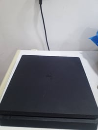 سلام عليك   بلي 4 سلم نضيف  مامفتوح  يدات 2 قرص 1 مصار شهرين من اشتريت...