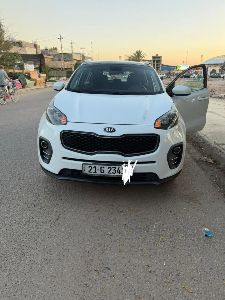 سبورتيج خليجي ( 2018)
مكفولة كفالة عامة عدا بارد قليل كلش بالصندوك
ماشية (139) الف
السعر (174) بيها مجال بسيط 
رقم الهاتف: ***********
