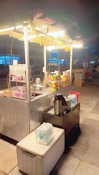 ميز طباخ • ٤ عيون • عجلات قوية