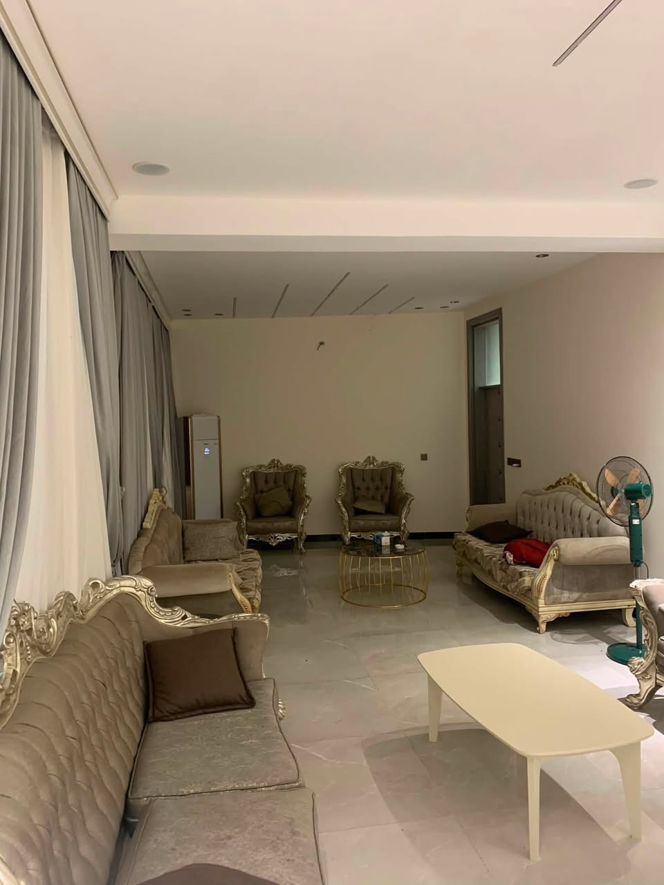متوفر حجز في مزرعةالصباح في الدورة البعيثة 
🌴 مَـزرعة  الصباح 
🏡 موصفات المزرعة :
غرفة نوم كبيرة 
متوفر سستم صوت 
صالتين واسعات 
مطبخ متكامل 
حمامات 
حديقة كبيرة وجلسات خارجية 
مسبح للكبار 
العاب ومساحات ترفيهية 
باربكيو كامل مع جميع المستلزمات 

📍عنوان المزرعة , بغداد | البعيثة 
اجواء نظيفة , خصوصية تامة , واسعار مناسبة ✨
***********📞
