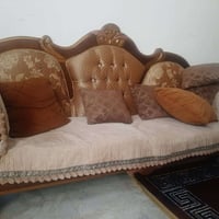 تخم • ١٢مقعد • ٤طبلات