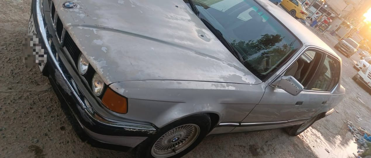 بي أم دبليو حجم 735 موديل 1990 رقم بغداد انكليزي اوتوماتيك تبريد شغال محرك وكير نظيفات سنتر لوك  ابواب شغال بالكامل جام اوتوماتيك سياره بدون حادث مكفول شواصي ولغود ودواخل بيهه جراد   تحويل مباشر بيه الكشنات الامياميه مقاعدهن مشكوك وذراع مال تاير الامامي ينرادله تبديل السعر 42 وبيه مجال ***********
