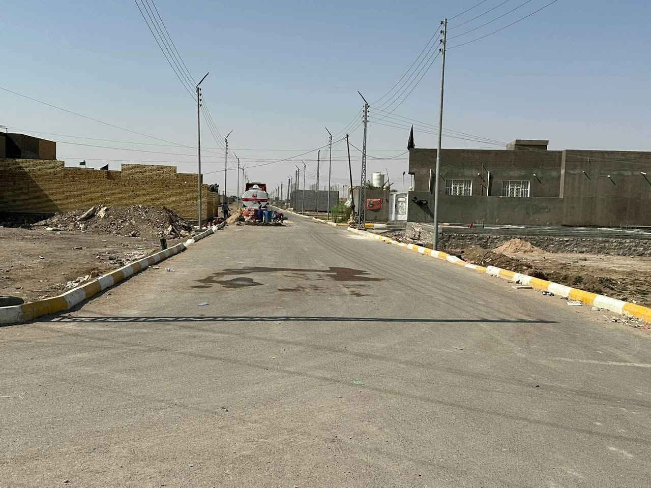 قطعة ارض ٢٠٠ متر 

واجهه ١٠ او نزال ٢٠ 

 اقرار محكمةزراعي تتوفر كل الخدمات بيها تبليط مجاري ارصفه ماء اناره
 
العنوان مجمع المهدي اللي بمنطقة ال بو حجر  السعر ١٥ قفل 

للاستفسار خاص او واتساب 
***********
***********

