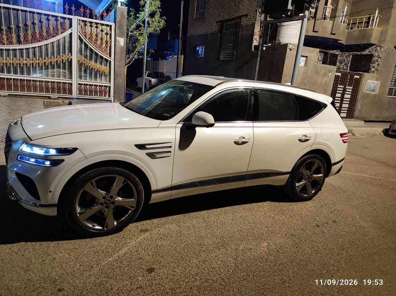 السلام عليكم
مكلف بالنشر 

 جنسس GV 80 موديل 23 ابيض رقم بغداد تحويل مباشر السيارة مكفوله من الصبغ وتبديل بدون ارباك  7 راكب المرغوب ماشيه 42 الف ميل بيه بارد قليل بالباب خلف الصدر وباردبسيط بحافة 

البنيد بدون اي نقص السياره والجنايه يعرفون مواصفات مكان الناصريه مركز 

للتواصل *********** وات ساب السعر 375 وبيه مجال رقم الشاصي من ضمن الصور

