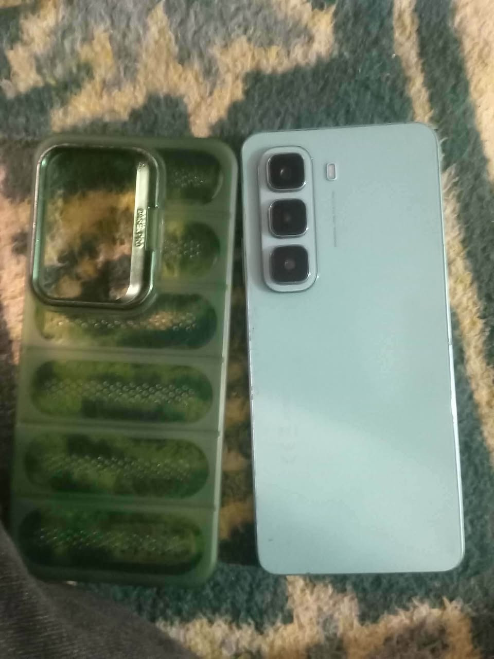 � للبيع Infinix Hot 50

🔹 رام 6GB + 4GB افتراضي
🔹 ذاكرة 256GB
🔹 معالج Helio G100
🔹 بطارية 5000mAh
🔹 كاميرا خلفية 50MP
🔹 كاميرا أمامية 8MP
🔹 الجهاز نظيف وكلشي شغال تمام
🔹 وياه شاحنته

💰 السعر 150 ألف 

📍 المكان بابل

📞 للتواصل ***********
