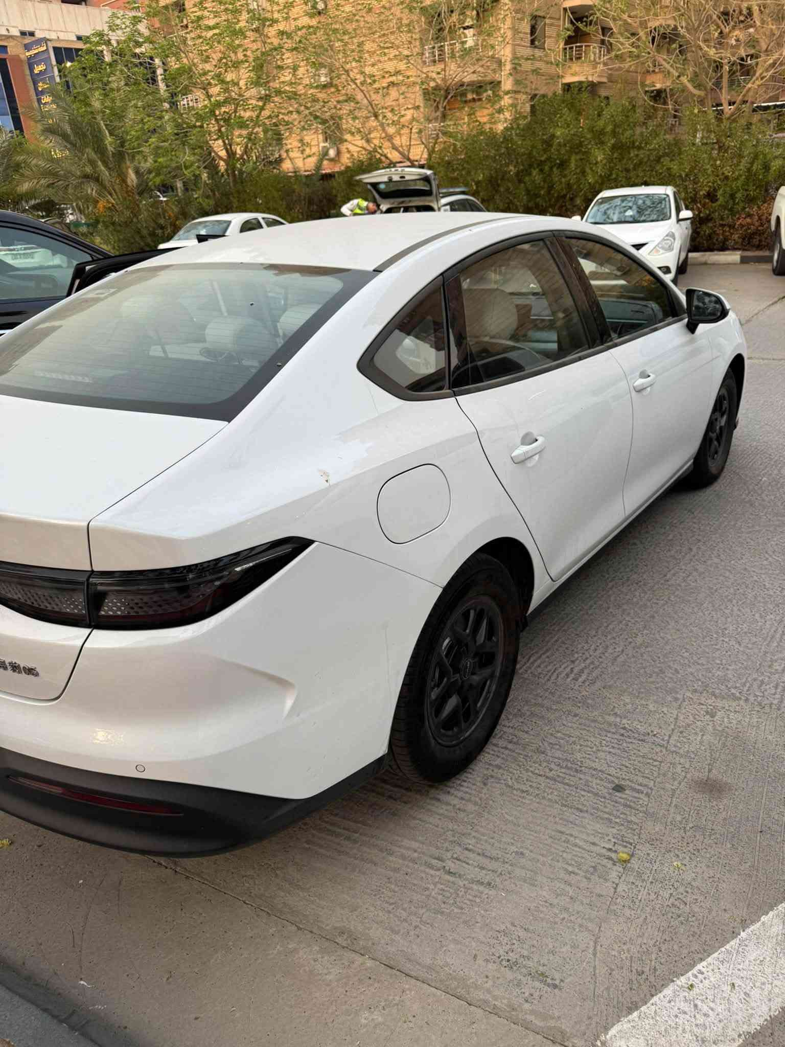 للبيع BYD سيل 5 DM-I
سياره على وضع الشركة بدون شخطه مكفولة من الدعامية للدعامية ماشية 9000 يعني زيرو كاملة مكملة احسن ما تركب زيرو للعلم السياره وياه سبير وويل اصلي BYD كلشي موضح بالصور والداخل الابيض مو الاسود يعني الي مرغوب نظافة السياره 💯 مرح تفرق بينه وبين الزيرو اله تشغله وتقره العداد وكلشي موضح بالصور 

ما اجاوب ماسنجر بس واتساب على هذا الرقم

***********

السعر ٢٠ مليون و٩٠٠ وبيه شي بسيط للجاد والشراي بس يخابر او وتساب
