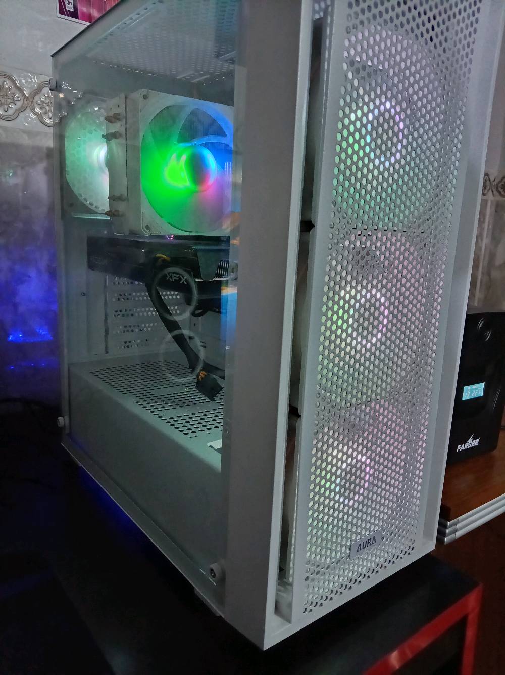 تجميعة مستخدمة نظيفة/
المواصفات :
نوع الكيس GAMDIAS AURA GC1 WHITE
لوحة الأم ازوز Z490 ROG
بور 650W 
المبرد 1SEC AIR COOLER WHITE
معالج I5 10400F
كرت شاشة RX 6650 XT XFX
رامات 16GB 3200MHZ
هارد 512GB M.2 NVM
ويندوز11 برو
-----------
بسعر 825 الف بي مجال بسيط حك الجية /
مكان كربلاء
توصيل غير متوفر 
رقم هاتفي ***********