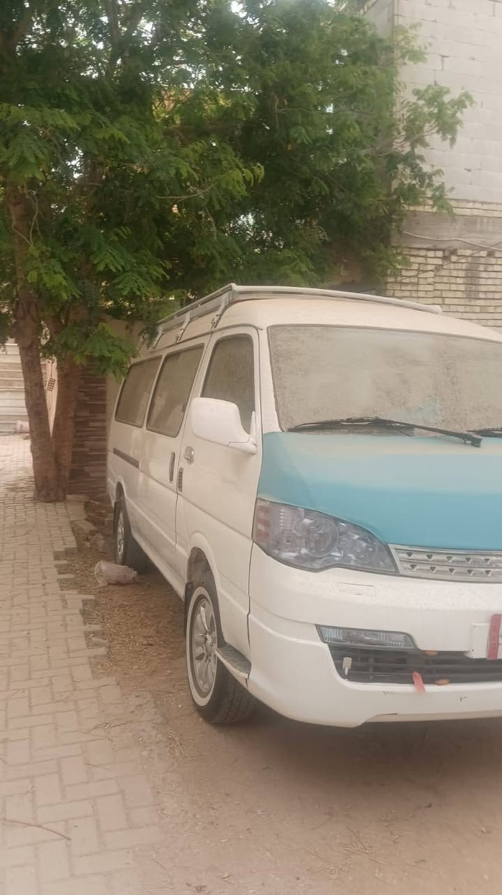 للبيع. حرة موديل ١٥  تريد اصفرلك  أتريد انت اصفر. عليها ٨ أوراق السيارة جاهزة من المحرك والكير والاكسن والتبريد  رقمها بصرة  ترهم امراوس سيارة صغيرة حسب القناعة والاتفاق مكاني كربلاء  اخذ صافي ٦٥ ورقة. ***********
