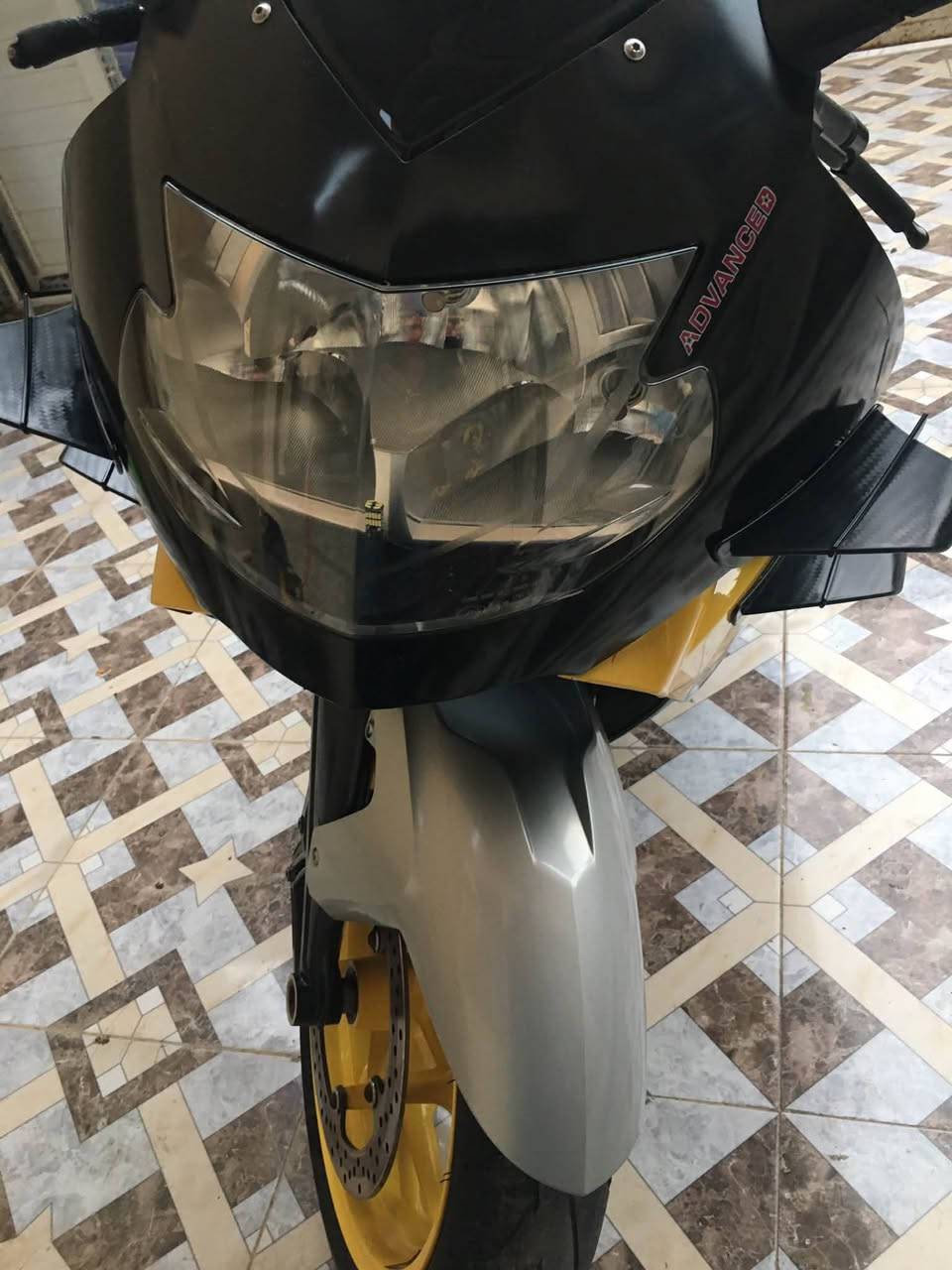 السلام عليكم ورحمه الله وبركاته
للبيع  دراجه نوع BMW  موديل 2006 بلاديه عالشركه محرك k1200sصاروخ وتسارع مرعب  وارد ياباني 3 انظمه قياده رقم وسنويه باسمي تحويل مباشر للاستفسار اكثر اتصال فقط ***********
