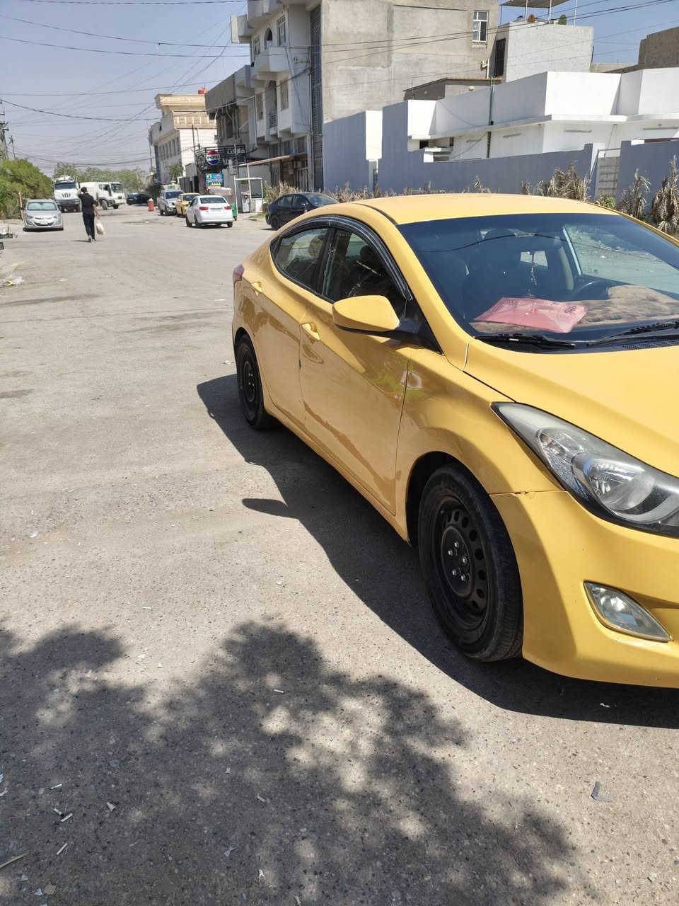 السلام عليكم النترا 11للبيع بيهه طخه بالجامرلغ الامامي والصندوك بدون دواخل السياره تدفئه تبريد منضومه جديده صدر امامي خلفي بس المكينه تنقص دهن المكان ديالى  السعر 75 الاستفسار ***********
