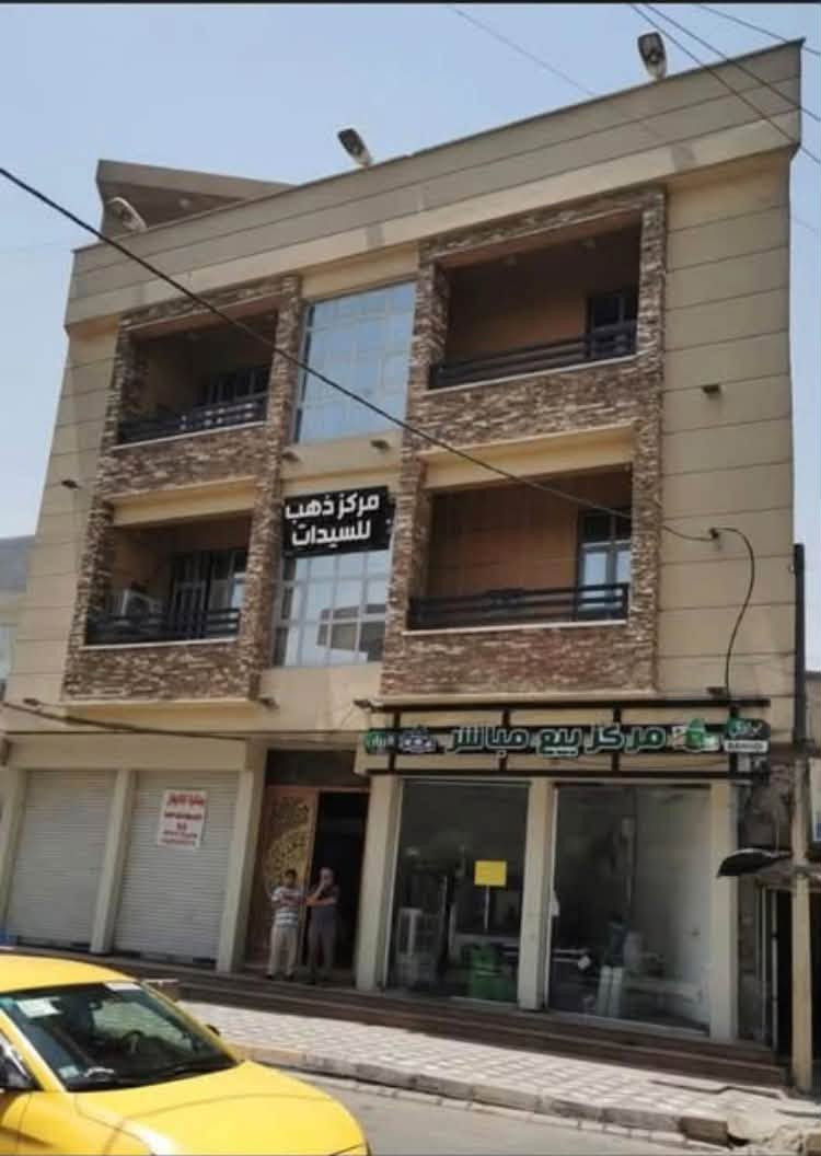 عماره جديده للبيع بغداد لمشتل شارع جامع
عدد شقق ٨
عدد المحلات ٤
الوارد شهري
٦مليون ونص
تواصل
***********📞

سعر :1600سابقاً

سعر حاليا :1400 مليون دينار 
قابل للتفاوض
