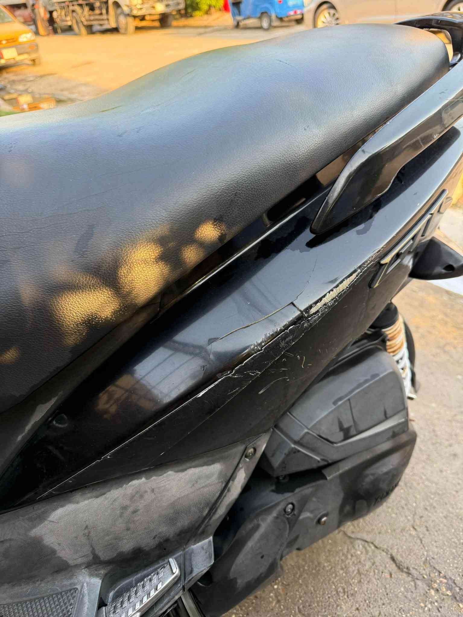 دراجه جديده صار شهرين من نازلة من الرمبة مكفولة
بيها فقط هذا الفطر بالصفحة الباقي مكفولة السعر مليون و ١٠٠ وبيها مجال 

مكاني الدورة ***********
