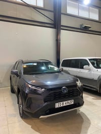 Rav4 Hybrid XLE 2023 مۆسەفات بەسمە سڵاید دەبڵ ئەکسل   کوشین کارەبا سند...