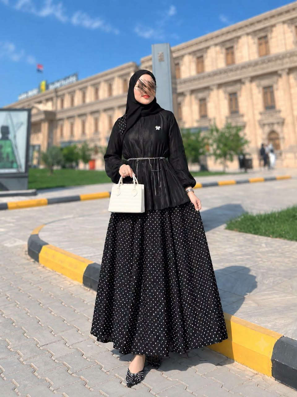 🌸  طقم قطعتين قميص  دابل ايطالي تنوره شيفون مبطن  كولتي عالي🌸

السعر 25 

القياسات- 38 40 _42-44-46-48
