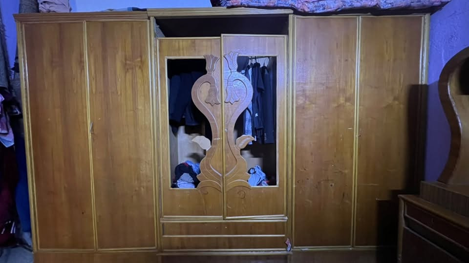 غرفة • نظيفة • حله
