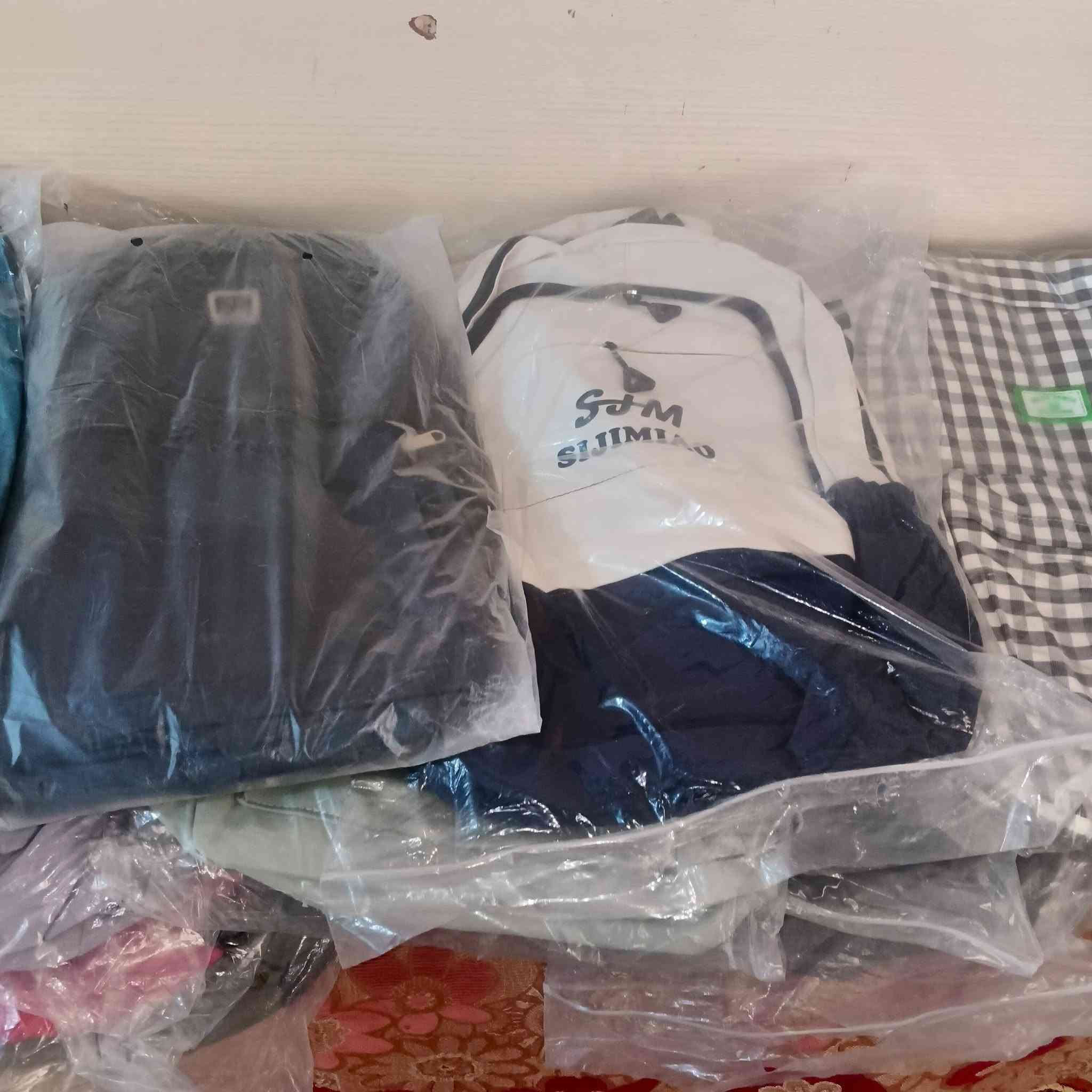 بسم الله  جنط مدرسيه درجة اولى أسعار مناسبة سعر 8000 وسعر زوج 15000 الاف مكاني شاعي تواصل على هذا رقم ***********
