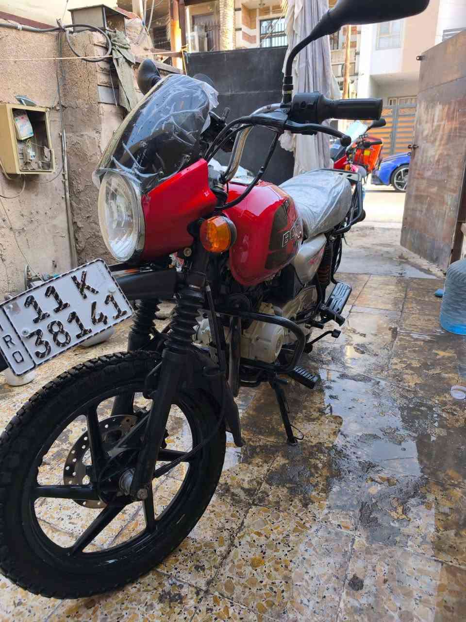 سلام عليكم دراجة بوكسر چبلي لوحات انكليزي بسمي موديل 22 شكل 23 تحويل ثاني يوم مچفته مرة وحده سعر 2 ونص وبيها مجال حگ الچية مكاني بغداد الشعب رقمي ***********
