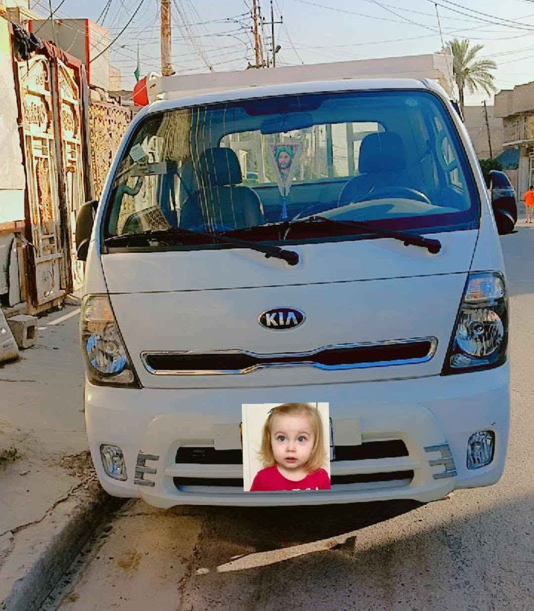 السلام عليكم 
كيا حمل نثيى موديل 18 مواصفات ومكفوله كفاله عامه محرك كير تخم تايرات جديد رقمه بغداد مكان سياره بغداد مدينه الصدر 
لشرايه يتصل وبيه خير ويدلل 
***********
