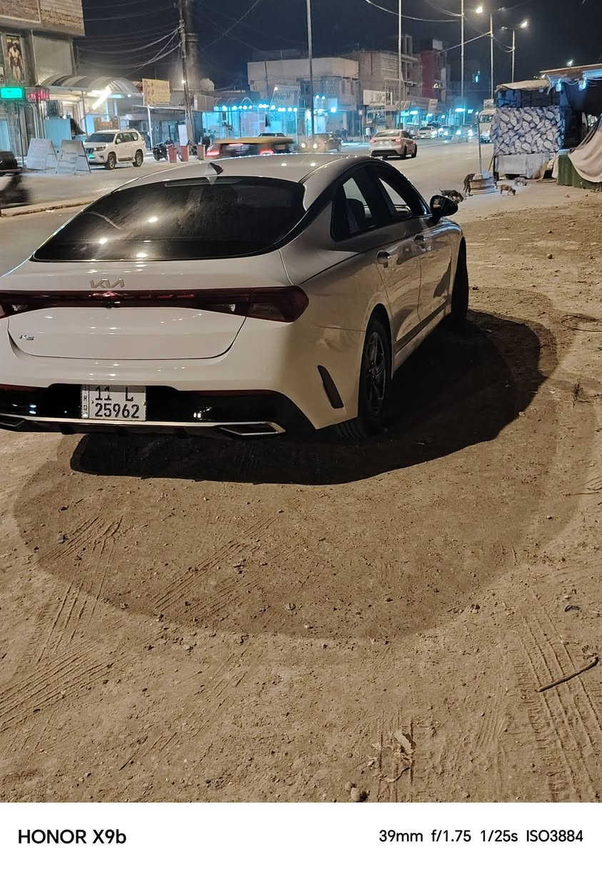 سلام عليكم شباب عندي هاي كي فايف وارد امريكي  موديل 22 حادث حلو بالمنشور بيها ثلث قطع تبديل رقم بغداد بسمي جاهزه ونضيفه كلش مكاني بابل جبله سعر 135 بيها مجال *********** بي واتساب تعال شوف ودلل
