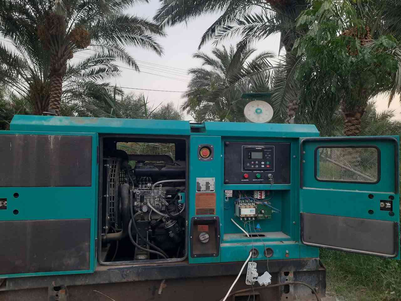 سلام عليكم
مولده للبيع بيركنز صيني كاتم 100% مشتغله 800 ساعه على وضع الشركه برغي مامفتوح بيها
 25 كيفي 
سبب البيع اريد مكانها طاقه شمسيه 
مكاني نجف عباسيه ***********
