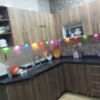 كاونتر MDF • مرمر أسود • نظيف جداً
