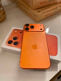 iPhone 17 PRO MAX شرق اوسط  ذ256 نضافة90‎%‎ عدد الدورات75 السعر1800  ب...