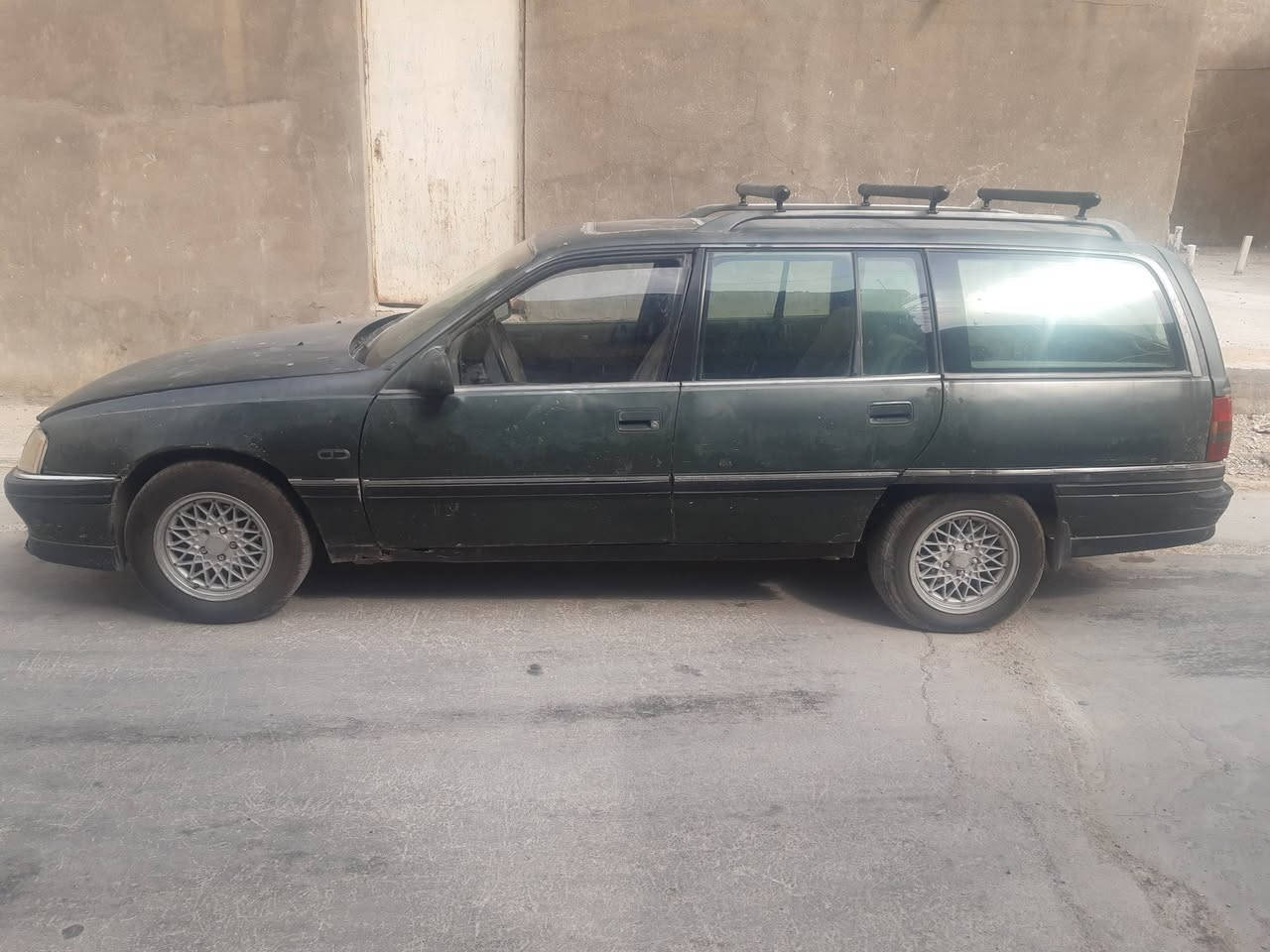 السلام عليكم اوبل للبيع موديل 92 رقم نجف باسمي مشروع وطني مكان السيارة بغداد السعر 22 ورقة ***********
